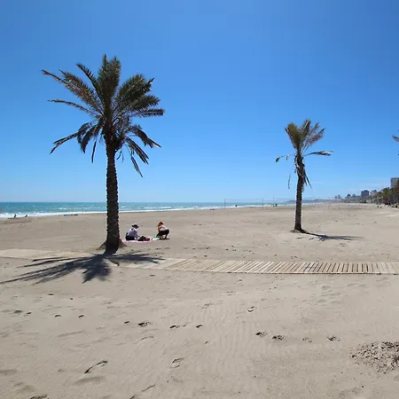 Con Piscina Leandros La Mata (Torrevieja)