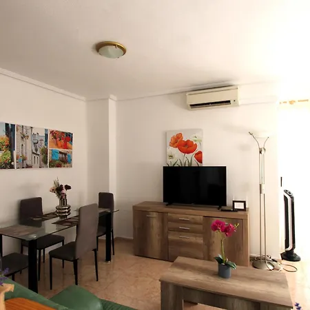 Con Piscina Leandros Apartment